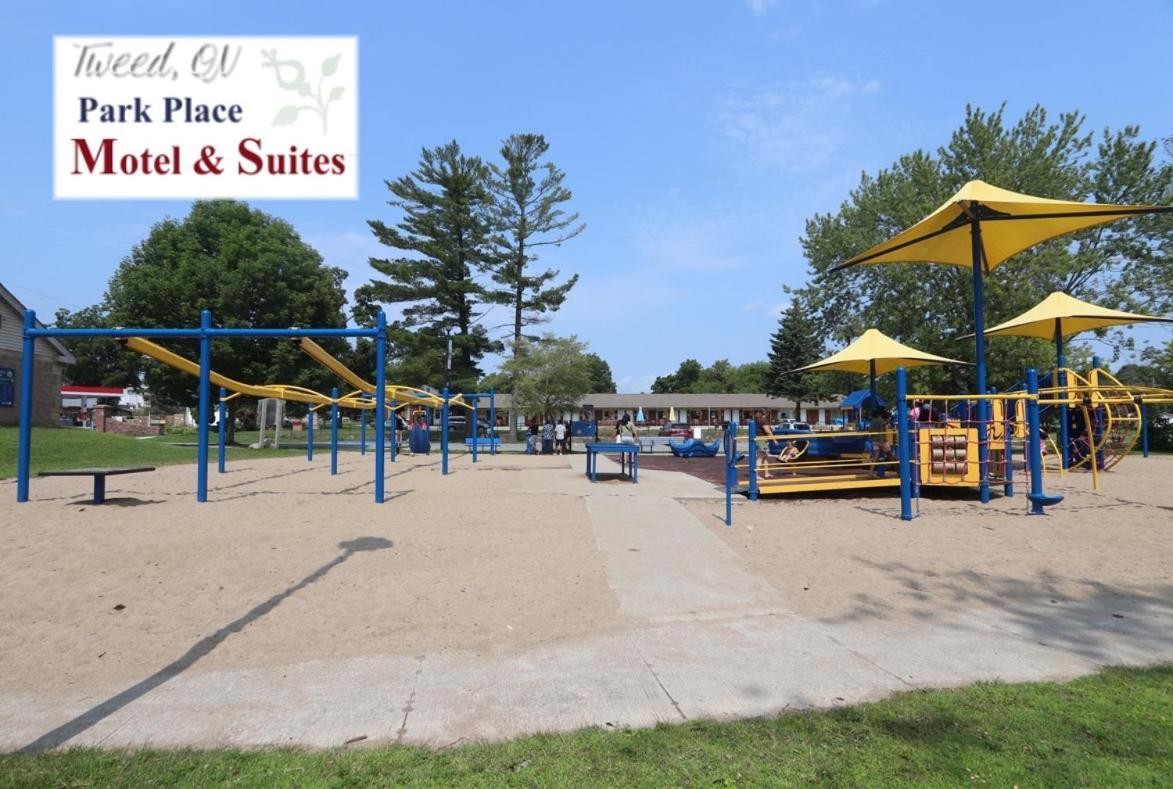 Park Place Motel & Suites Tweed 外观 照片