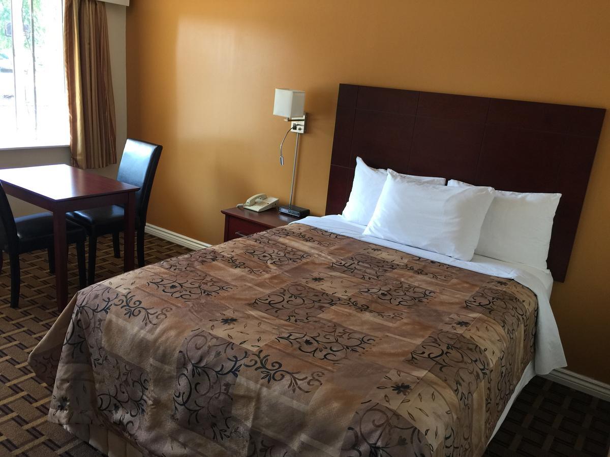 Park Place Motel & Suites Tweed 外观 照片