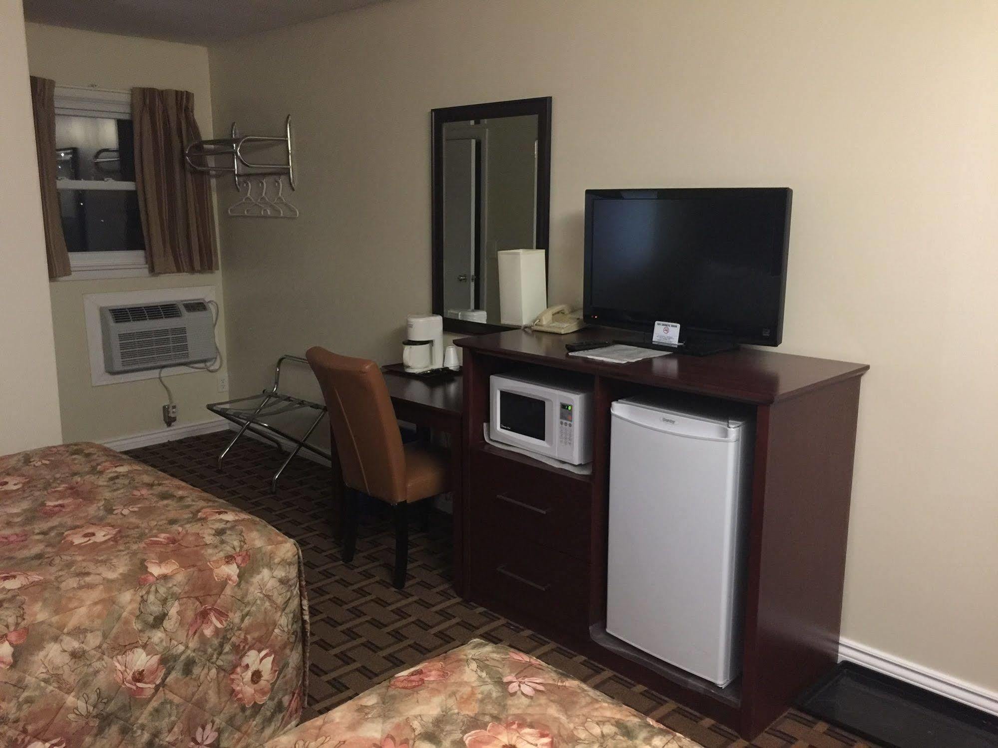 Park Place Motel & Suites Tweed 外观 照片