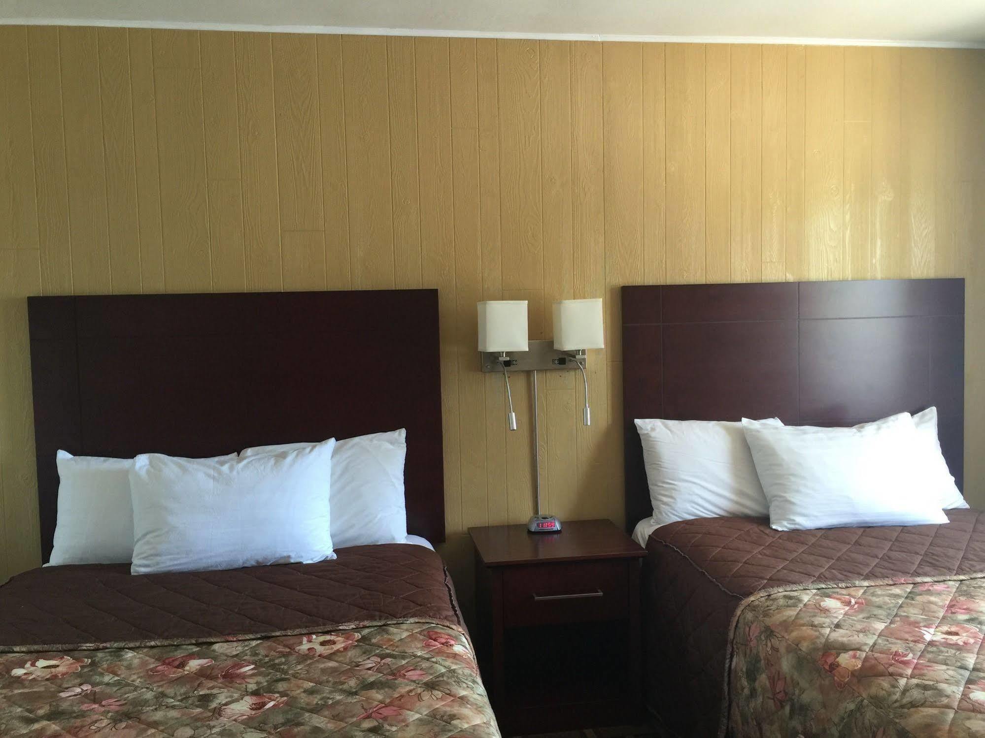 Park Place Motel & Suites Tweed 外观 照片