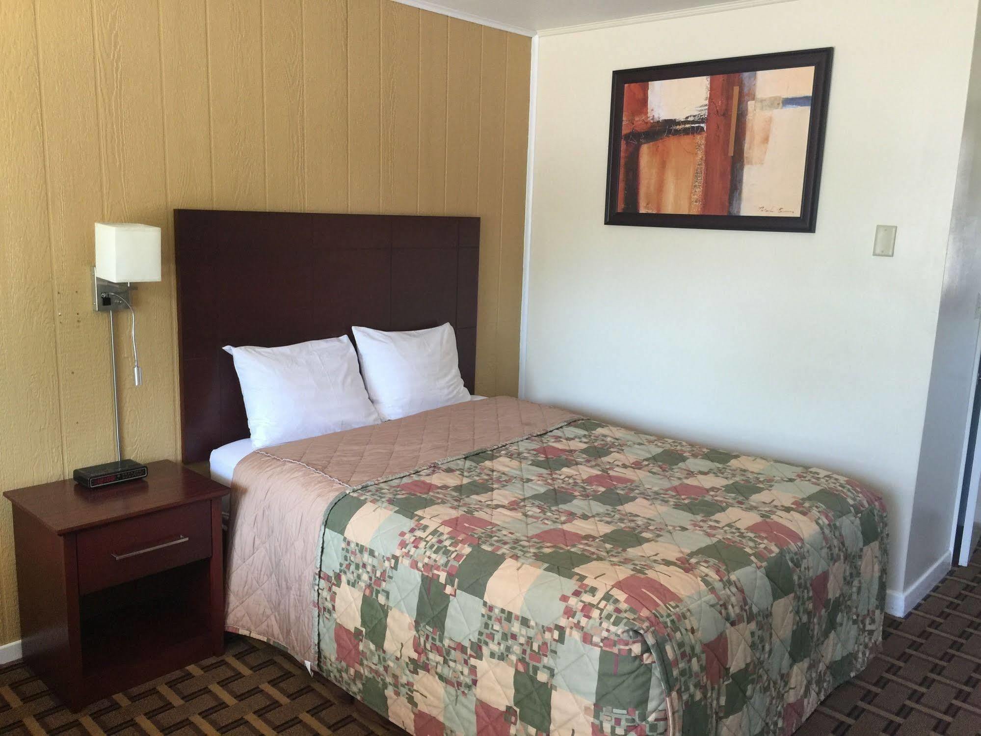 Park Place Motel & Suites Tweed 外观 照片